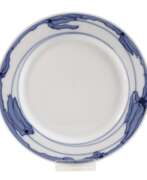 Overview. Meissen Dessertteller aus dem Arnikamuster-Service