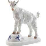 Meissen ”Ziegenbock auf Napf, klein” - photo 1