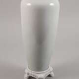 Fraureuth große Vase mit Reliefsockel - фото 3