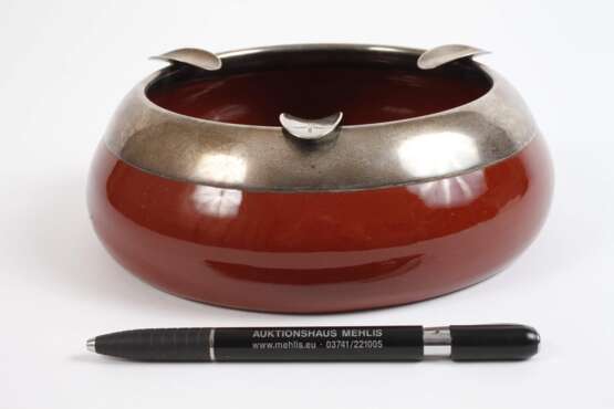 Cadinen Aschenbecher mit Silbermontierung - photo 2 Cadinen Aschenbecher mit Silbermontierung - photo 2