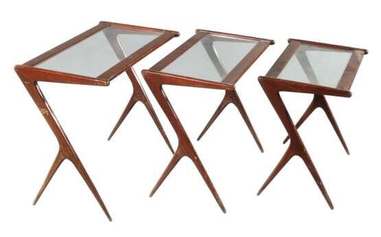 Drei Satztische - photo 1