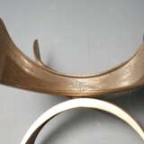 Couchtisch mit Bronzefuß - photo 3