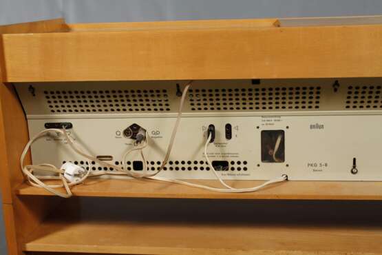 Hans Gugelot, Radio-Phono-Kombination "PK-G5" - photo 5 Hans Gugelot, Radio-Phono-Kombination "PK-G5" - photo 5