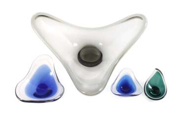 Vier Schalen skandinavisches Design	