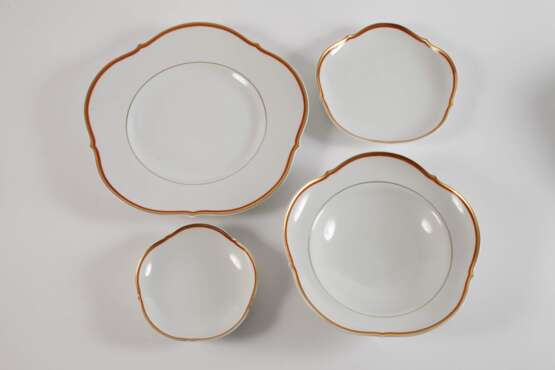 Meissen Speise- und Kaffeeservice "Korallenrand" - фото 4 Meissen Speise- und Kaffeeservice "Korallenrand" - фото 4