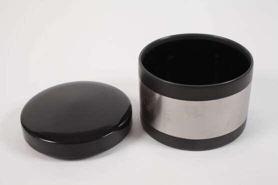 Rosenthal fünfteiliges Set "Porcelaine Noire" - photo 5 Rosenthal fünfteiliges Set "Porcelaine Noire" - photo 5