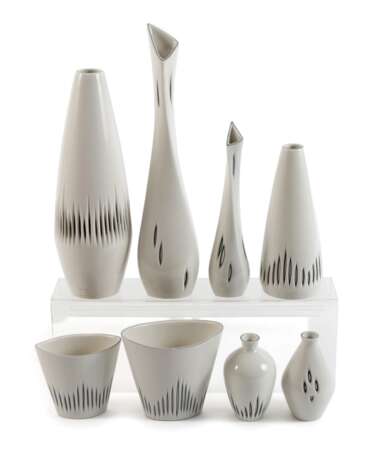 Sgrafo Modern acht Vasen Sgrafitto-Technik - photo 1