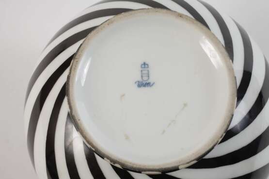 Augarten Wien Kugelvase Streifendekor - photo 3