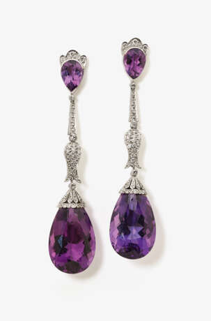 Ein Paar Ohrstiftgehänge mit Amethysten und Diamanten. USA, 1925er-1930er Jahre - фото 1