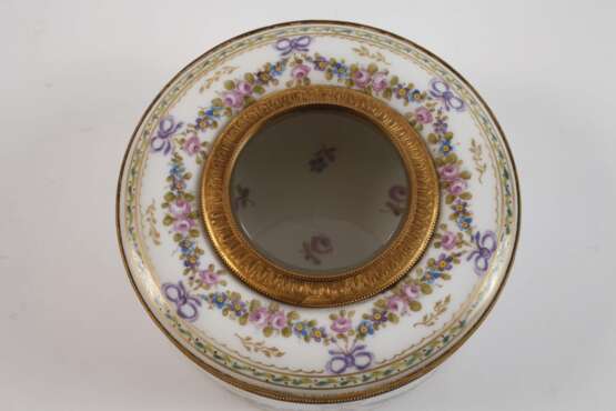 Deckeldose im Sevrés-Stil - Foto 3 Deckeldose im Sevrés-Stil - Foto 3