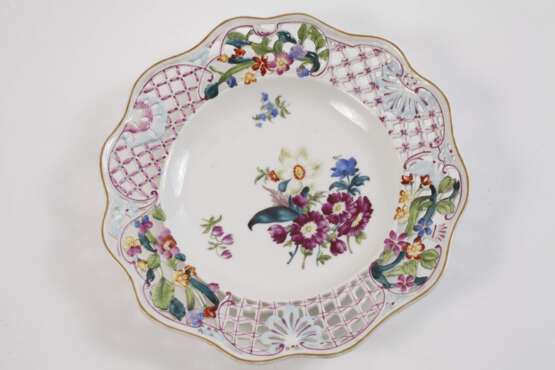 Meissen Zierteller Marcolinizeit - photo 2 Meissen Zierteller Marcolinizeit - photo 2