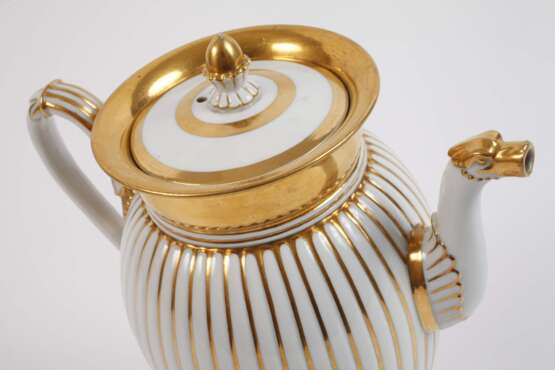 entfällt!!! Meissen prunkvolle Kaffeekanne Reliefdekor - photo 3