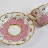 Meissen Prunktasse mit Untertasse "B-Form" - photo 2