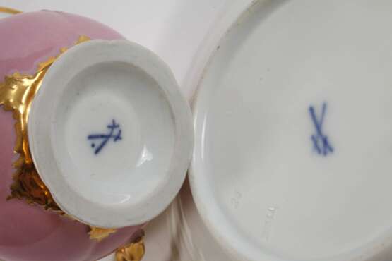 Meissen Prunktasse mit Untertasse "B-Form" - photo 3