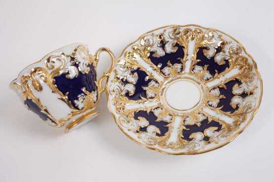 Meissen Prunktasse Akanthusblattrelief - photo 2 Meissen Prunktasse Akanthusblattrelief - photo 2