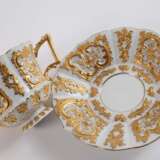 Meissen Prunktasse Rocaillerelief - photo 2