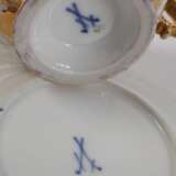 Meissen Prunktasse Weinlaubrelief - photo 3