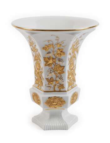 Meissen Prunkvase Reliefdekor - фото 1