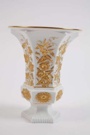 Meissen Prunkvase Reliefdekor - фото 2