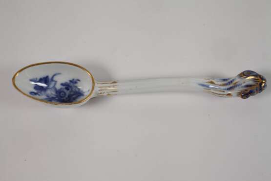 Meissen umfangreiches Speiseservice "Blaue Blume" - photo 6