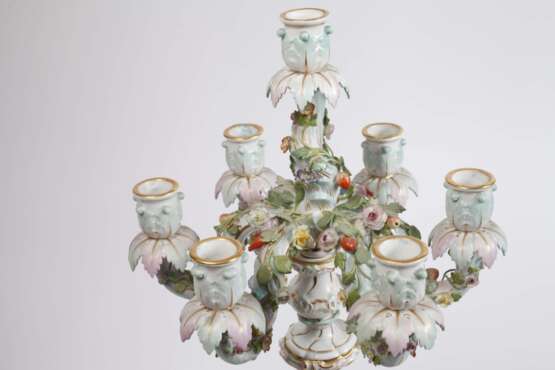 Meissen "Leuchter mit musizierenden Kindern" - photo 2 Meissen "Leuchter mit musizierenden Kindern" - photo 2