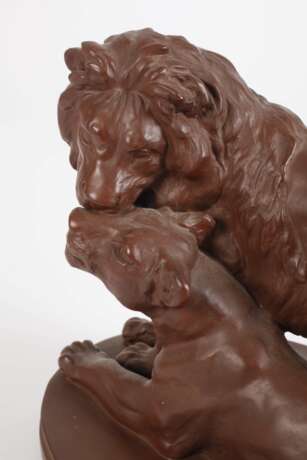 Meissen "Bauchmähnenlöwen" - Foto 2 Meissen "Bauchmähnenlöwen" - Foto 2