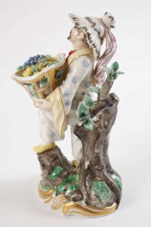 Nymphenburg/Frankenthal "Chinese mit Früchtekorb" - Foto 2 Nymphenburg/Frankenthal "Chinese mit Früchtekorb" - Foto 2