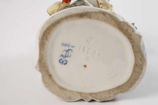 Nymphenburg/Frankenthal "Chinese mit Früchtekorb" - Foto 5 Nymphenburg/Frankenthal "Chinese mit Früchtekorb" - Foto 5