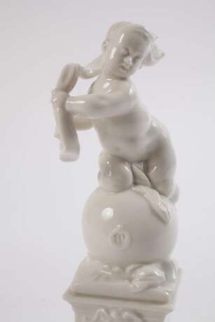 Nymphenburg Paar Putten mit "Bayerischem Wappen" - Foto 3 Nymphenburg Paar Putten mit "Bayerischem Wappen" - Foto 3