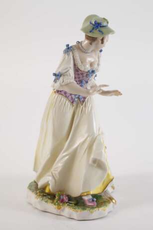 Nymphenburg „Dame mit zerrissenem Rock und Hund“ - фото 3 Nymphenburg „Dame mit zerrissenem Rock und Hund“ - фото 3