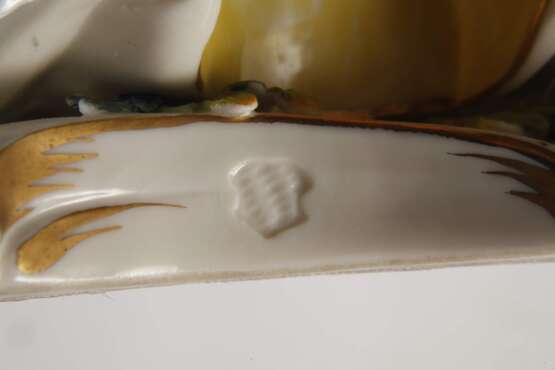 Nymphenburg „Dame mit zerrissenem Rock und Hund“ - фото 6 Nymphenburg „Dame mit zerrissenem Rock und Hund“ - фото 6