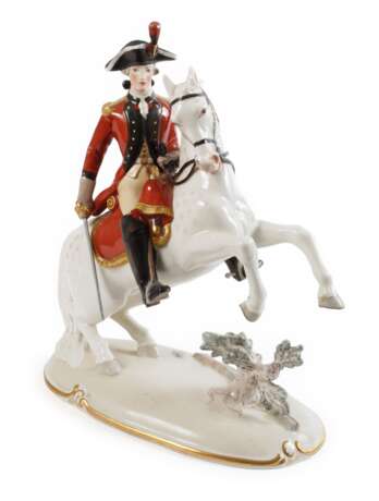 Nymphenburg "Dragoner-Offizier zu Pferd" - photo 1 Nymphenburg "Dragoner-Offizier zu Pferd" - photo 1