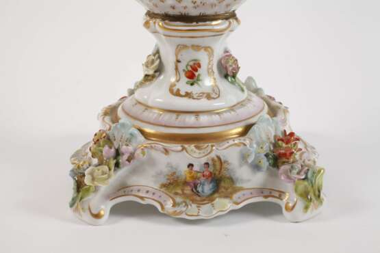 Potschappel Potpourri-Prunkvase Figurenmalerei - фото 3 Potschappel Potpourri-Prunkvase Figurenmalerei - фото 3