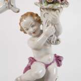 Paar figürliche Leuchter und Puttengruppe - фото 6