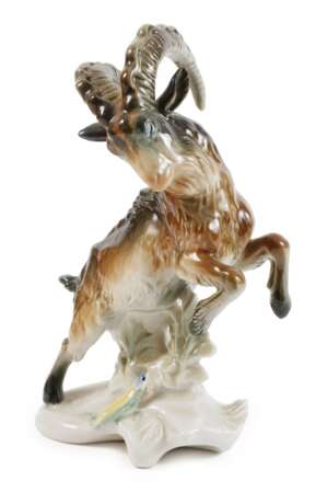 Karl Ens Volkstedt "Steinbock mit Echse" - фото 1