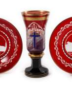 Aperçu. Zwei Andenkenteller und Vase