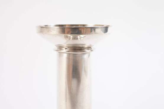 Paar Berliner Silberleuchter - фото 2 Paar Berliner Silberleuchter - фото 2