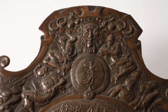 Nachbildung eines Renaissanceschildes - photo 2