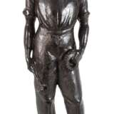 Arbeiterskulptur als Allegorie auf die Industrie - photo 1