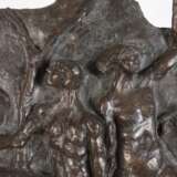 Großes figürliches Bronzerelief - photo 2