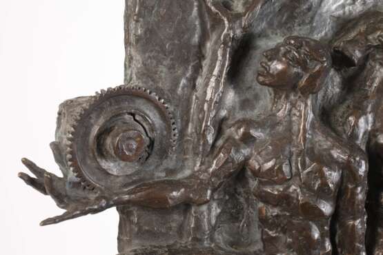 Großes figürliches Bronzerelief - photo 4 Großes figürliches Bronzerelief - photo 4