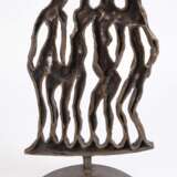 Emma de Sigaldi, vier stehende Figuren - фото 3