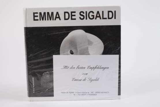 Emma de Sigaldi, vier stehende Figuren - фото 4 Emma de Sigaldi, vier stehende Figuren - фото 4