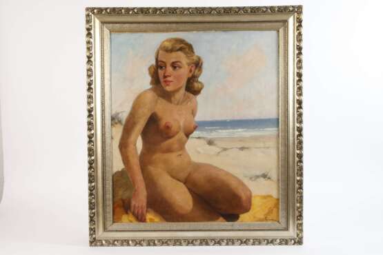 Mädchenakt am Meeresstrand - photo 2