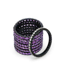 JAR GROUP OF COLOURED SAPPHIRE AND DIAMOND RINGS