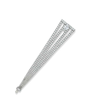 VAN CLEEF & ARPELS DIAMOND `CRAVATE MONTAIGNE` NECKLACE - Foto 3 VAN CLEEF & ARPELS DIAMOND `CRAVATE MONTAIGNE` NECKLACE - Foto 3