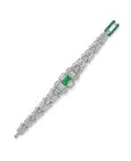 Браслеты. CARTIER ART DECO EMERALD AND DIAMOND BRACELET