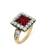 Spinell. LATE 19TH CENTURY SPINEL AND DIAMOND RING