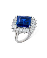 SAPPHIRE AND DIAMOND RING ATTRIBUTED TO HARRY WINSTON
