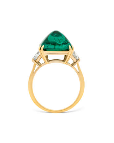 VAN CLEEF & ARPELS EMERALD AND DIAMOND RING - photo 4 VAN CLEEF & ARPELS EMERALD AND DIAMOND RING - photo 4